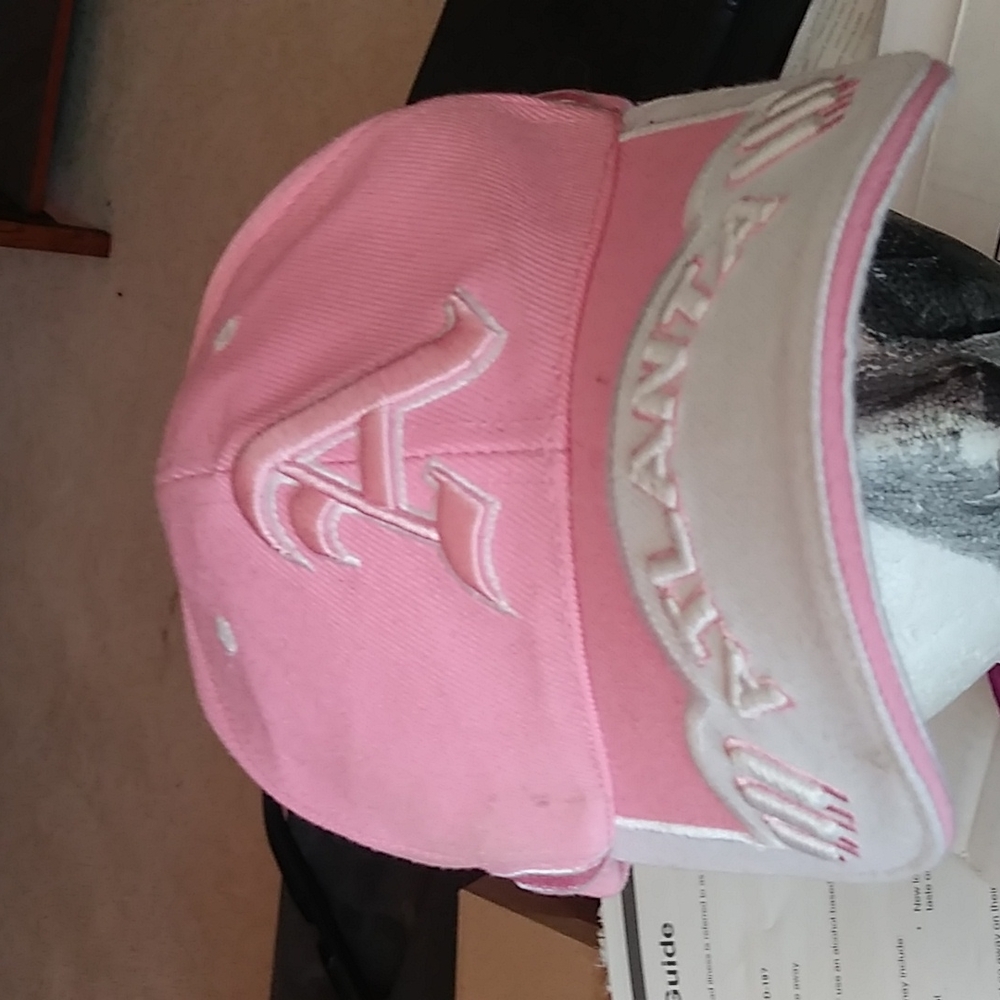 Atlanta Pink hat$34 1size  uni-sex /+  free scarf